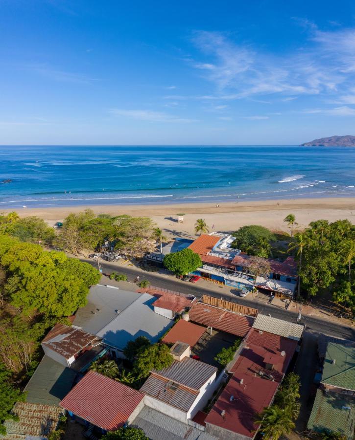 Готель Witch'S Rock Surf Camp Тамариндо Екстер'єр фото